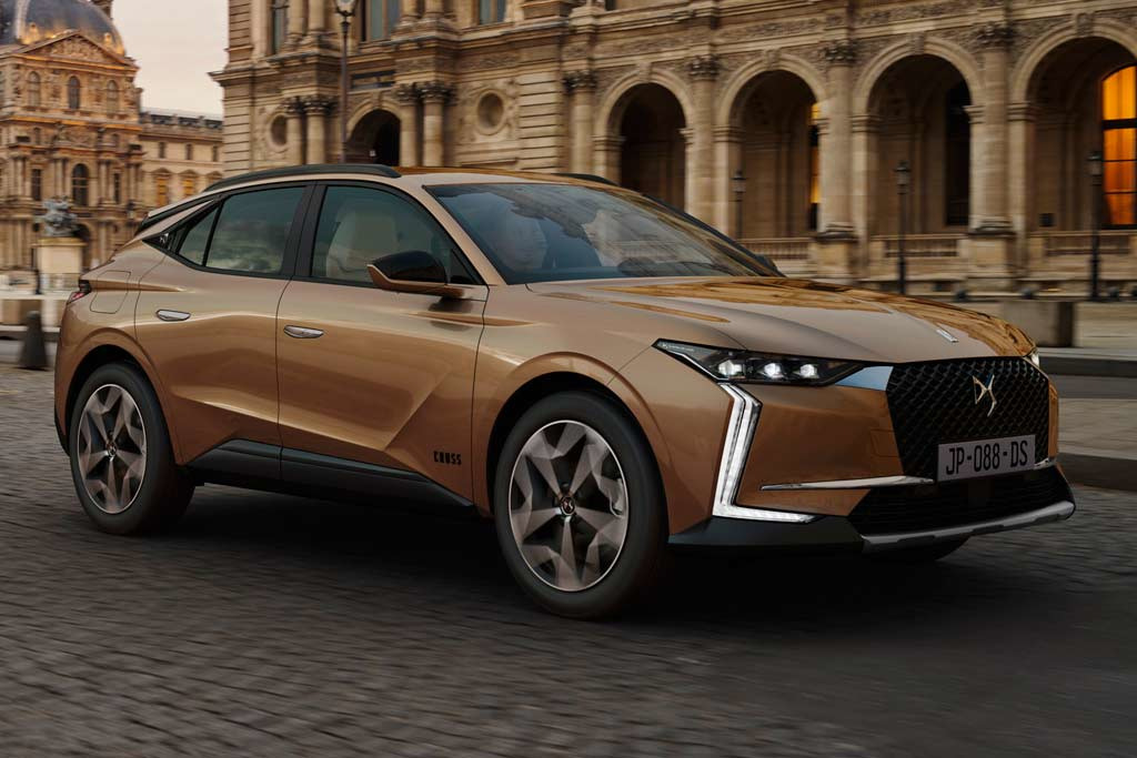 DS 4 premium hatchback: new generation presented