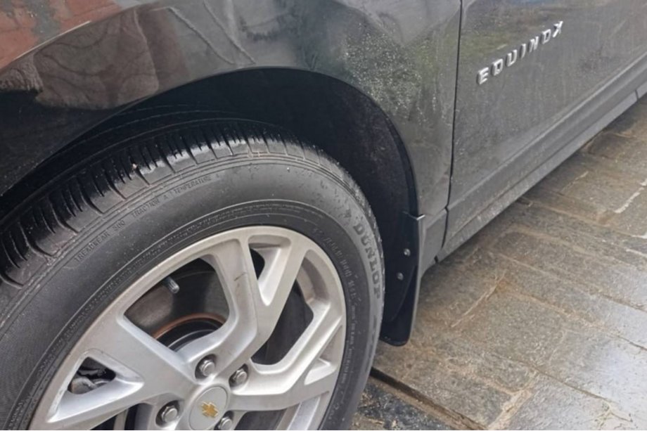 Chevrolet Equinox 2018-2025 Premium Mud Flaps (4 pcs) Image