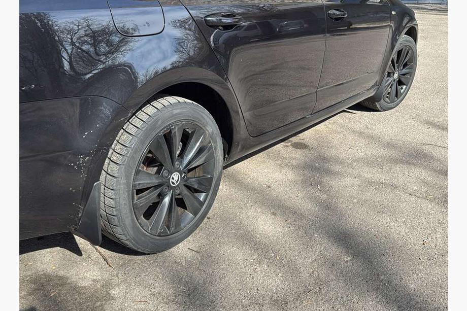 Skoda Octavia III A7 2013-2019 Genuine Mud Flaps Premium SD, SW 2018+ (Set of 4) Image