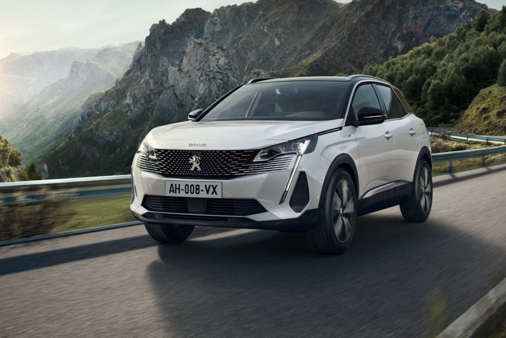Review of the restyled version of the Peugeot 3008 crossover