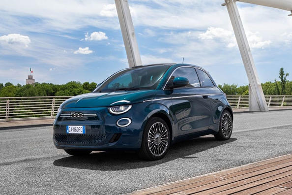 Fiat 500e electric subcompact hatchback review