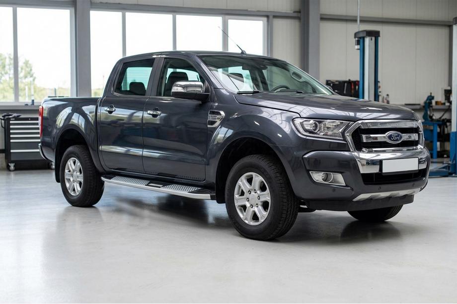 Ford Ranger 2011–2022 Side Steps Mevsim Grey (2 pcs, Aluminum) Image
