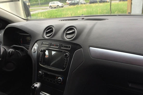 How to remove a scratch on plastic in a car?