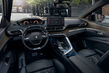 Review of the updated crossover of the second generation Peugeot 5008 photo 7