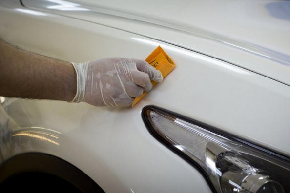 How to remove traces of scotch tape on a car