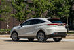 Overview of the hybrid crossover Toyota Venza photo 2