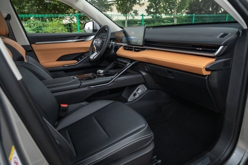 Review of the new generation crossover Haval H6
