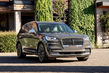 Premium seven-seater crossover Lincoln Aviator photo 2