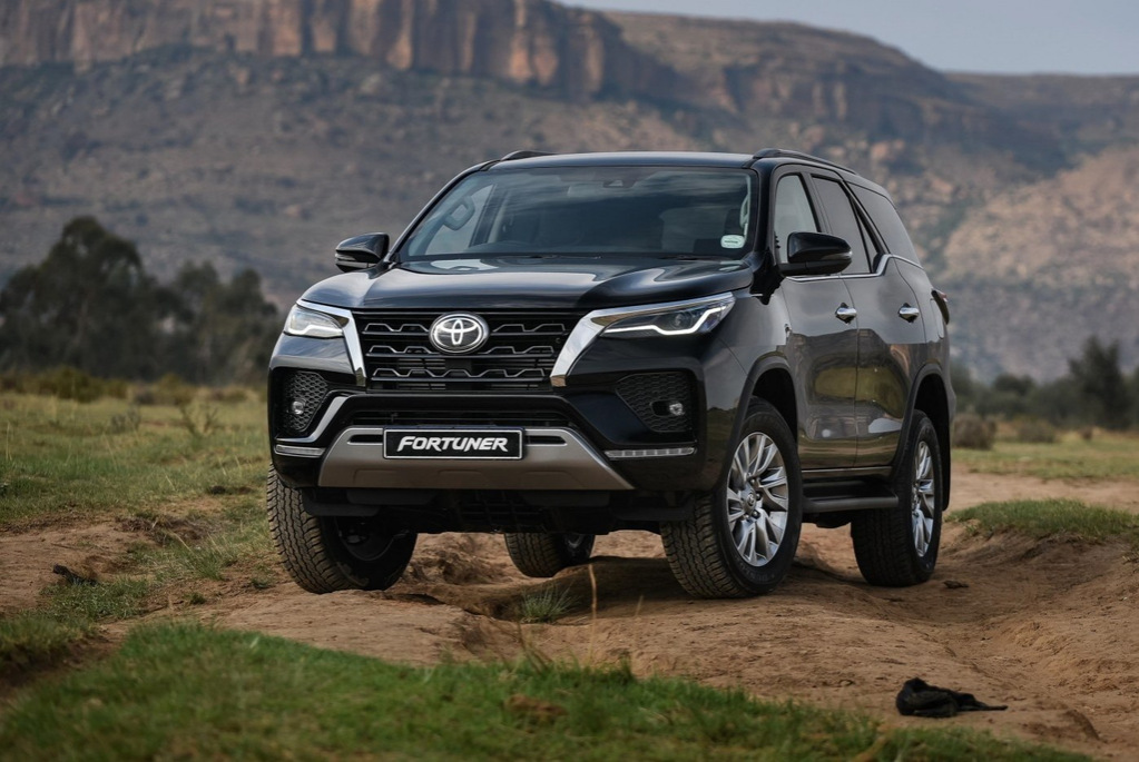 Review of the updated SUV Toyota Fortuner