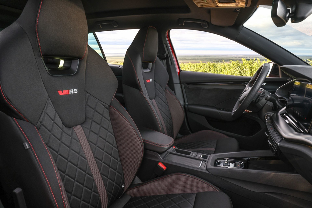 Skoda Octavia RS Combi station wagon review