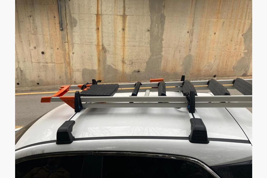Ladder Holder (for Roof Rack Cross Bars) Photo 7