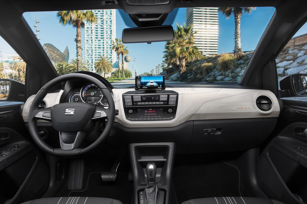 Review of the compact electric hatchback SEAT Mii Electric