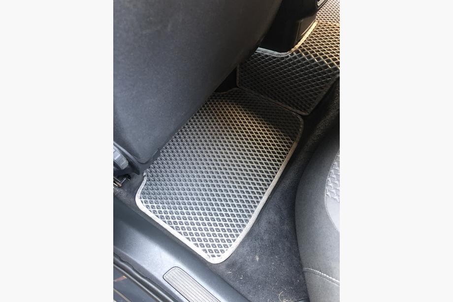 Volkswagen Passat B8 2015-2023 EVA Floor Mats (EU, Black) Photo 8