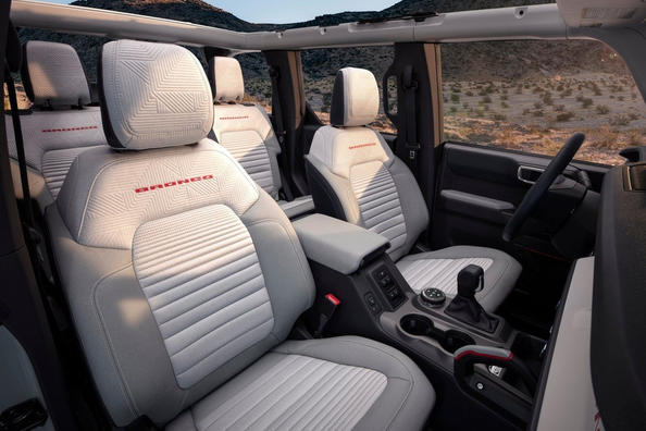 Five-door modification of the new generation Ford Bronco SUV Photo 8