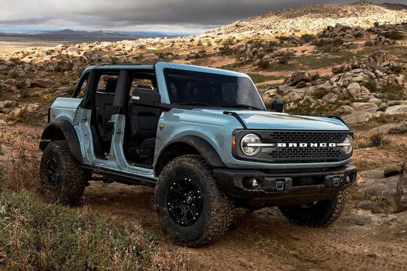 Five-door modification of the new generation Ford Bronco SUV Photo 1