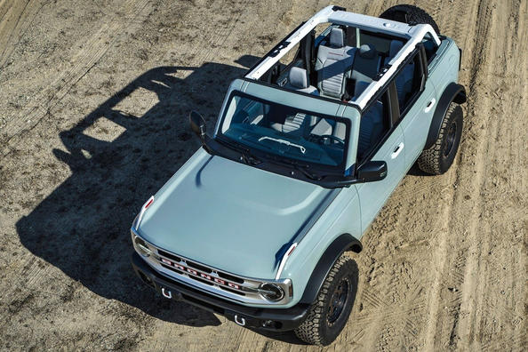 Five-door modification of the new generation Ford Bronco SUV Photo 6