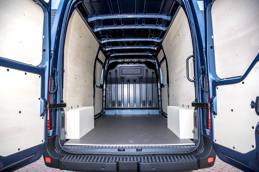 Review of the updated van Renault Master