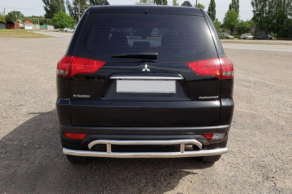 Rear bumper protection: types and features