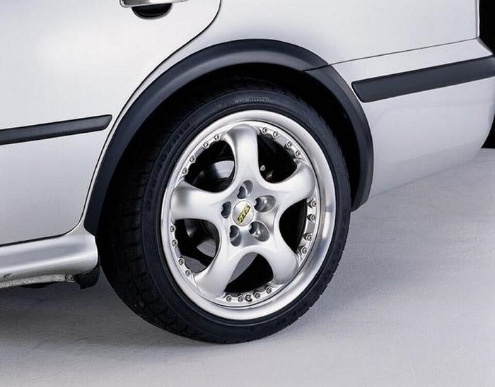 Lining for the wheel arches of a car: pros, purpose, materials