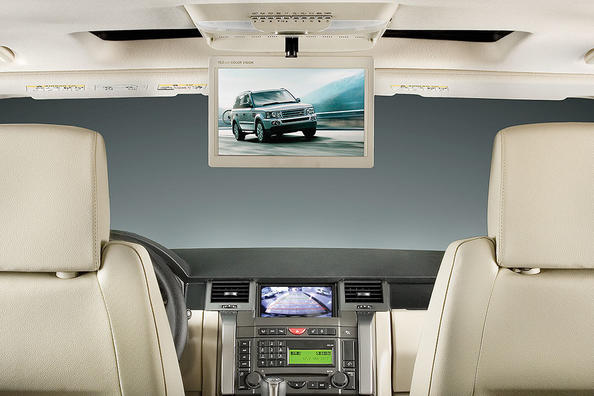 How to choose a monitor in a car
