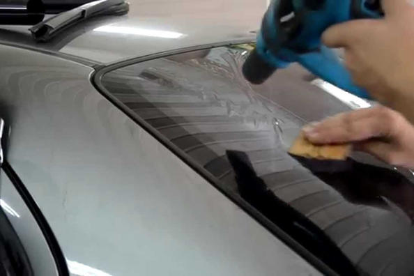 Do-it-yourself car rear window tinting