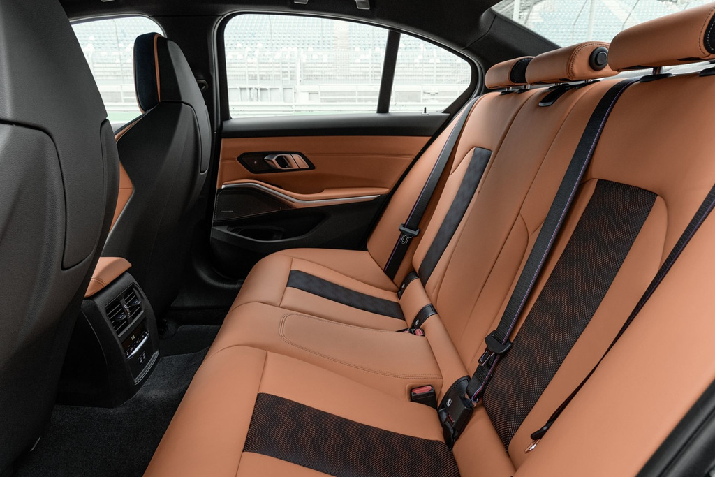 Review of the sixth generation BMW M3 Sedan
