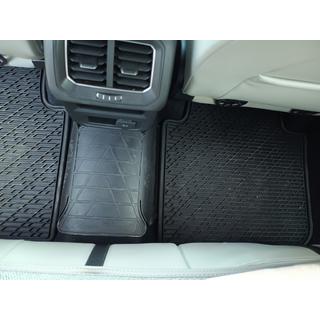 Rear Tunnel Rubber Mat (Stingray Premium) photo 4