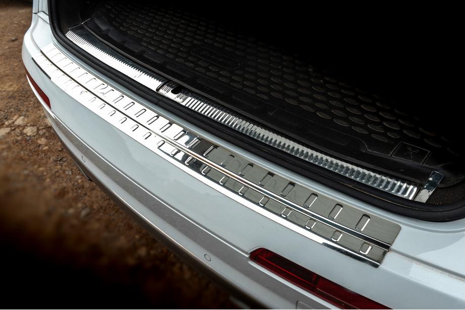 Audi Q7 2015–2026 Rear Bumper Protector Carmos Stainless Steel Image