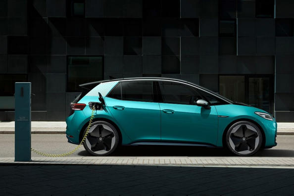 Volkswagen ID.3 electric rear-wheel drive hatchback review