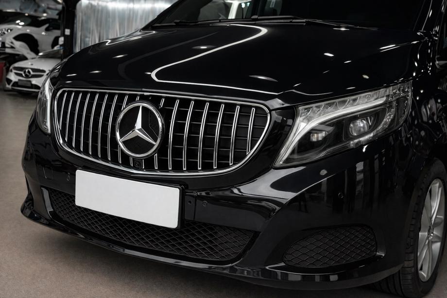 Mercedes Vito/V-class W447 2014- Front Grille GT Panamericana Chrome (2019-2023 for V-class) Image