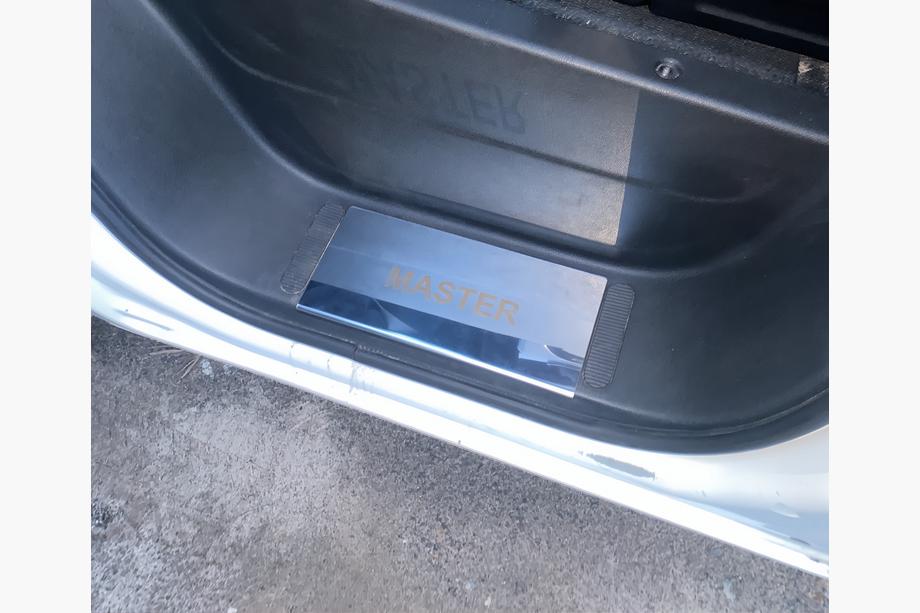 Renault Master 2011-2023 Door Sill Covers V2 (2 pcs, Stainless Steel) Image