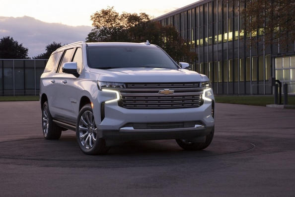Chevrolet Suburban large eight-seater SUV