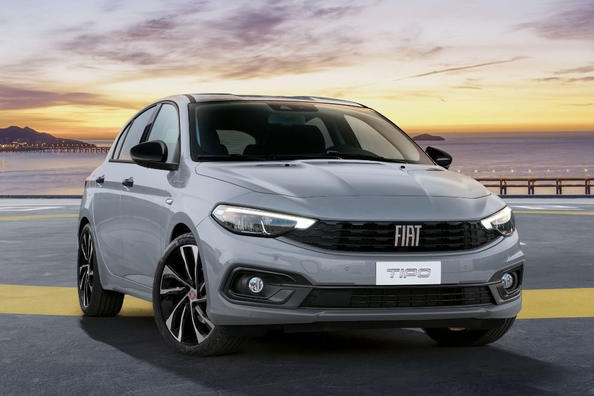 Updated five-door hatchback Fiat Tipo Hatchback