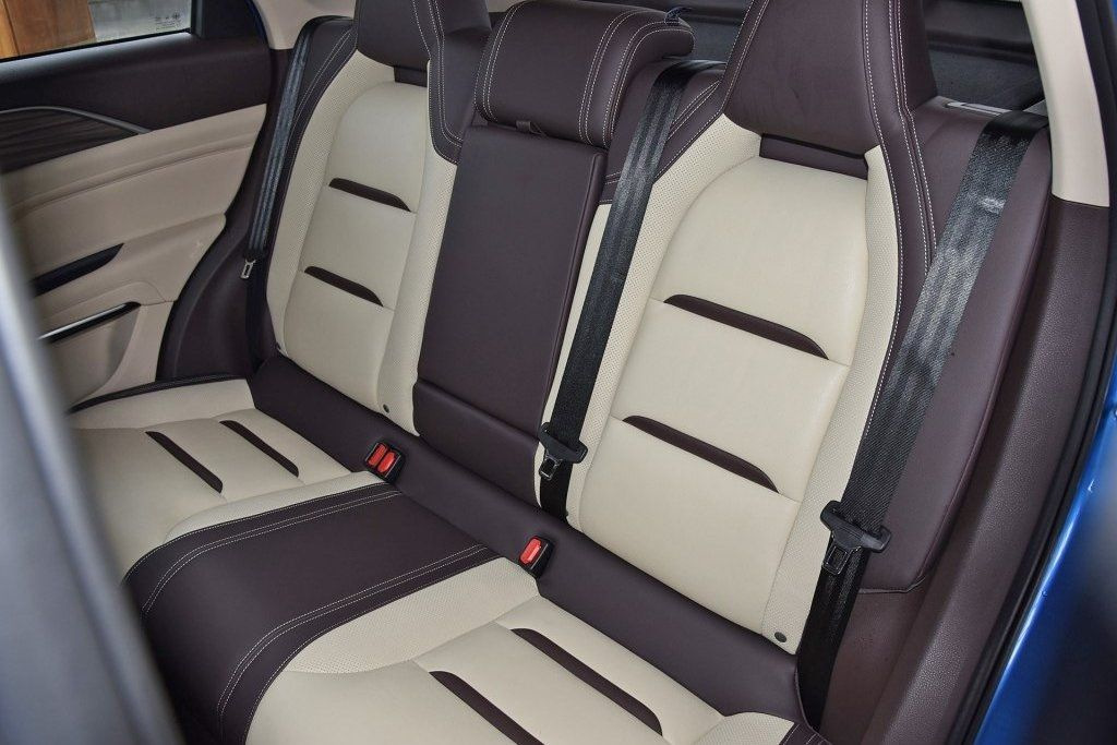 Review of the compact crossover FAW Bestune T77