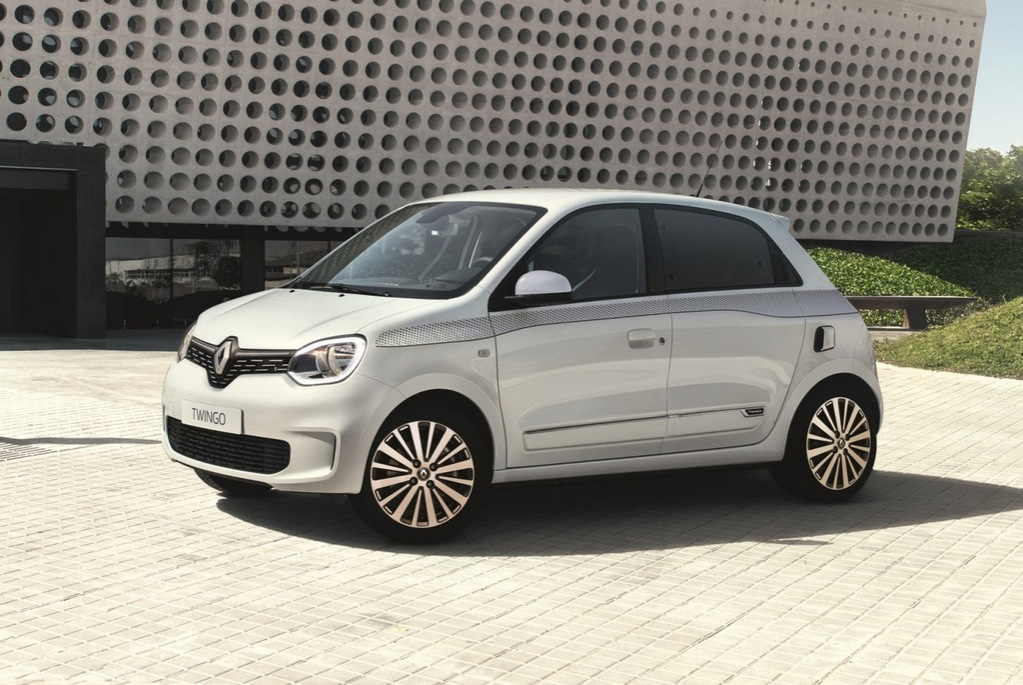 Review of the compact updated hatchback Renault Twingo