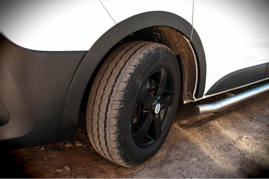 Renault Trafic 2015- Fender flares (6 pcs, black, ABS) Image