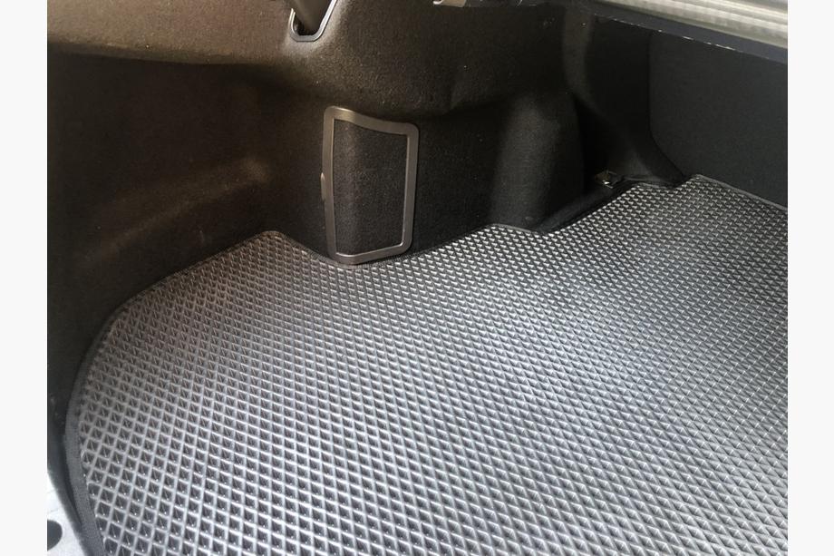 Mercedes E-class W211 2002-2009 Trunk Mat (EVA, Black) Sedan Photo 2