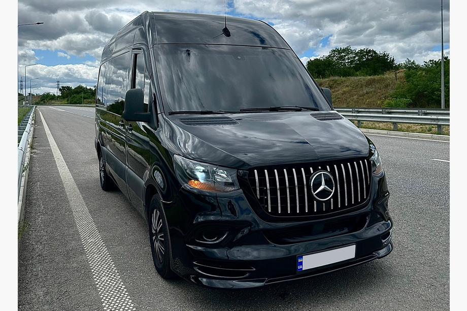 Mercedes Sprinter W907/W910 2018- Front Grille Panamericana GT Chrome Premium V1 Photo 9