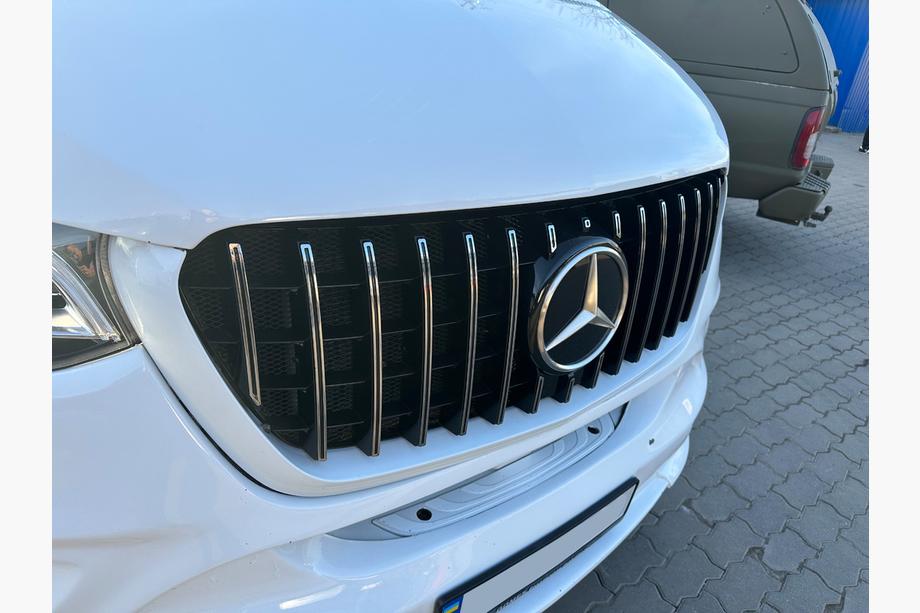 Mercedes Sprinter W907/W910 2018- Front Grille Panamericana GT Chrome Premium V1 Photo 3