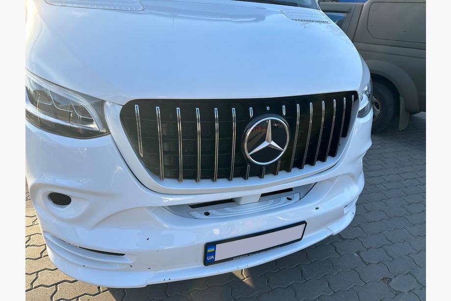 Mercedes Sprinter W907/W910 2018- Front Grille Panamericana GT Chrome Premium V1 Photo 4