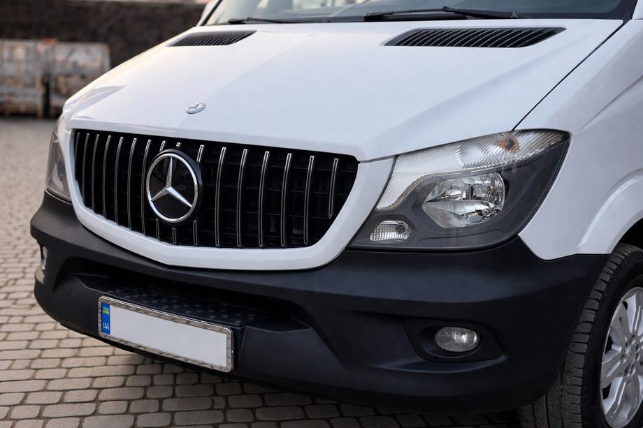 Mercedes Sprinter W906 2006–2018 Front Grille GT Panamericana Chrome (2013-2018) Image