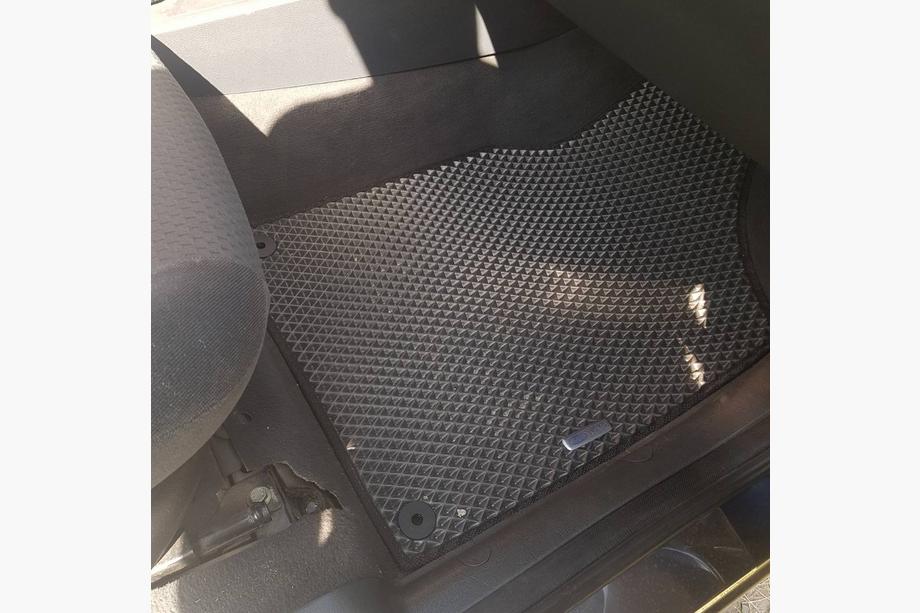 Ford Galaxy 1995-2006 EVA Floor Mats (2 Rows, Black) Image