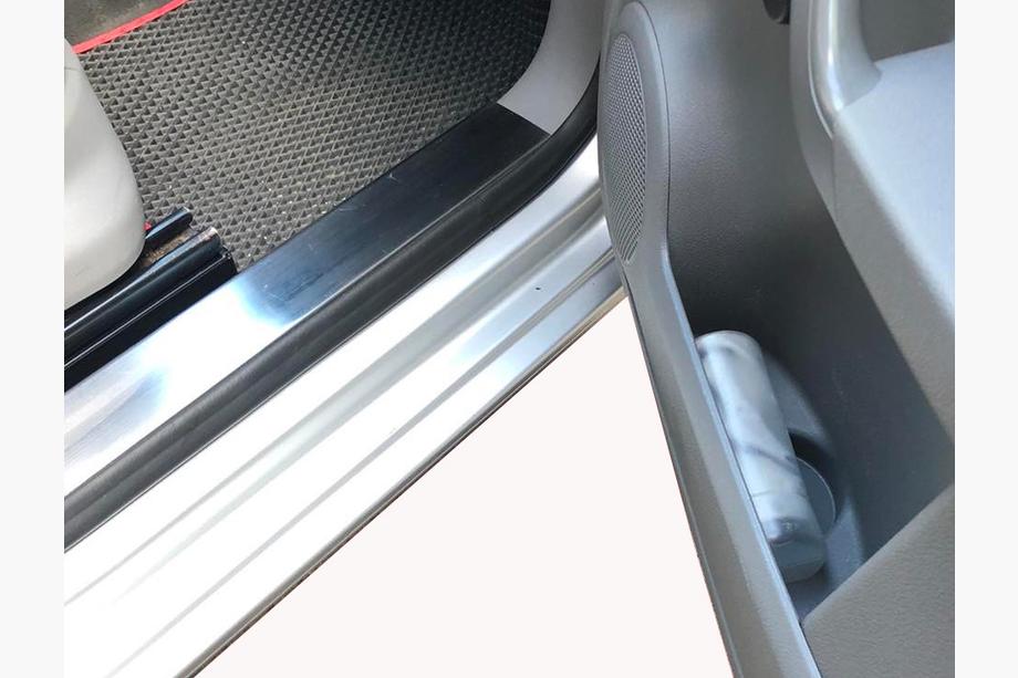 Volkswagen Caddy 2004-2010 Interior door sill protectors (no logo, stainless steel) Photo 3