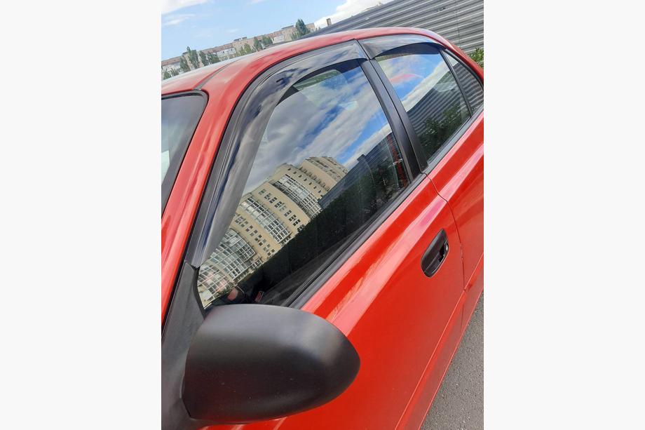 Hyundai Accent 2000-2006 Window Deflectors (4 pcs, ANV) Image