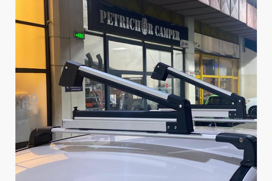 Ski Rack (for Roof Cross Bars) Photo 10
