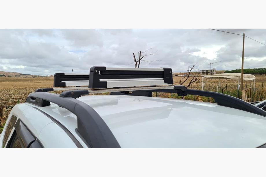 Ski Rack (for Roof Cross Bars) Photo 8