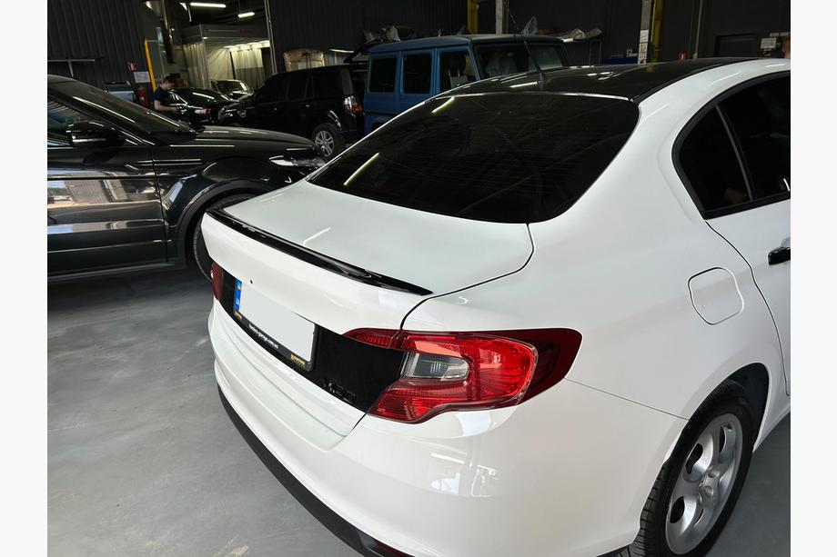 Fiat Tipo 2016- Lip Spoiler (Sunplex, Black) (119.1cm *5.5cm) Image