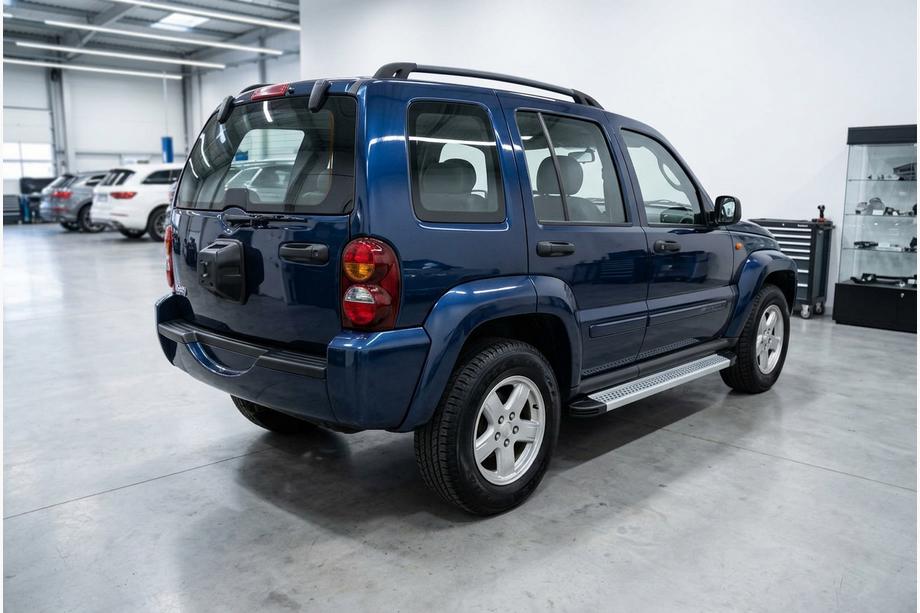 Jeep Cherokee/Liberty 2002-2007 Side Steps Maya V2 (2 pcs, Aluminum) Image