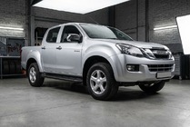 Isuzu D-Max 2011-2019 Side Steps Bosphore Black (2 pcs, Aluminum) photo 1