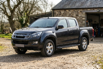 Isuzu D-Max 2011-2019 Side Steps Allmond Black (2 pcs, Aluminum) photo 1